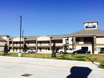 Hotel Days & By Wyndham Katy