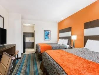 Days & By Wyndham Katy